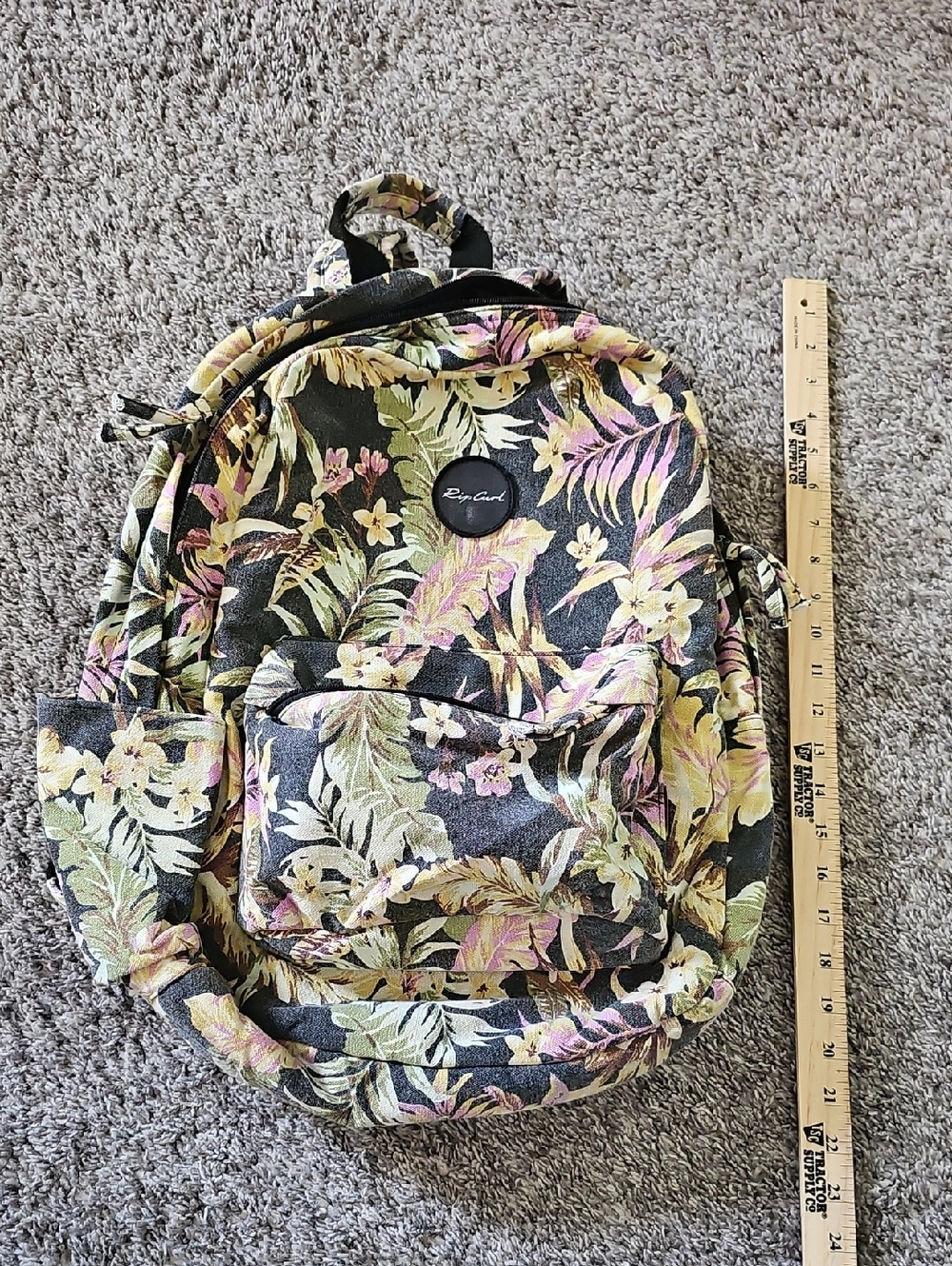 AWESOME LARGE RIP CURL Backpack - Picture 4 of 11